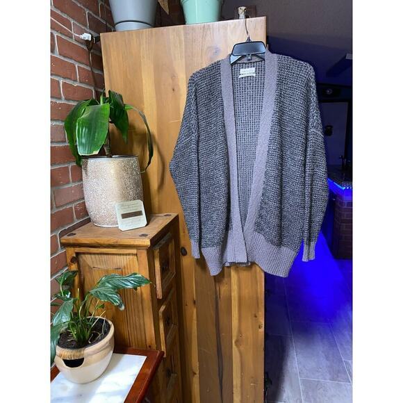 Urban Outfitters Chunky knit, Oversized Open Cardigan Gray Size Medium - Picture 1 of 7